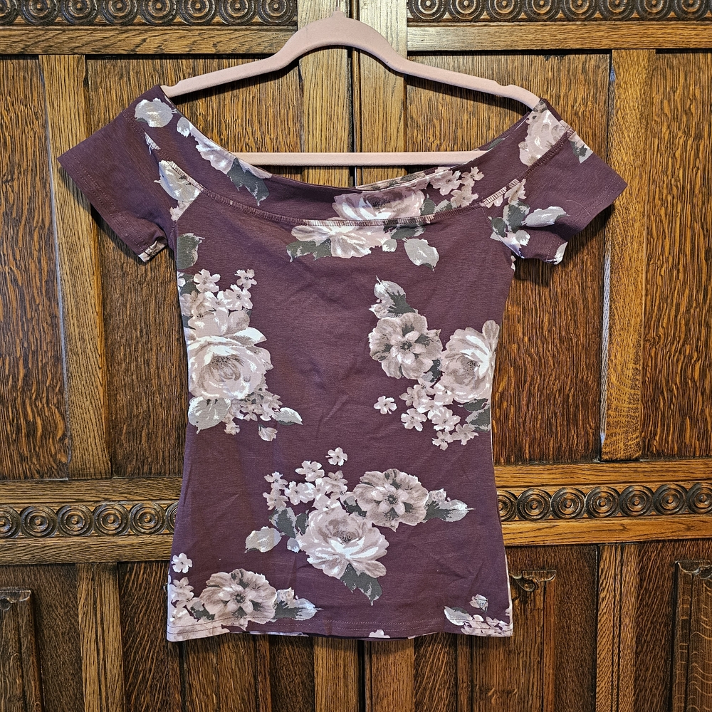 Guess Purple Floral Women's Top